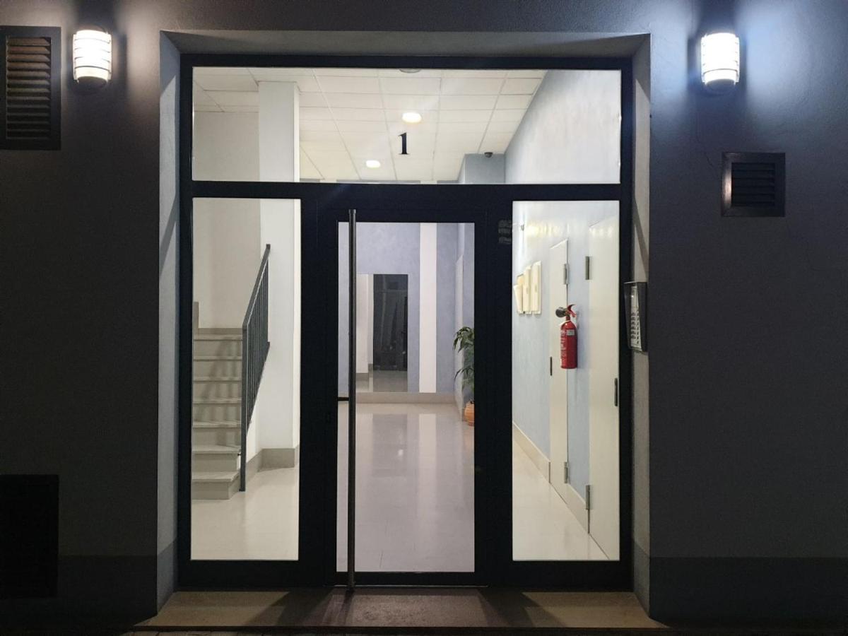 Apartamento Residencial Carmen 奥罗佩萨德尔马 外观 照片